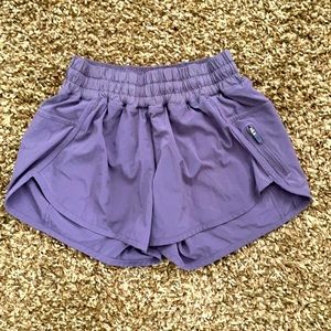 Lulu lemon tracker short 4”